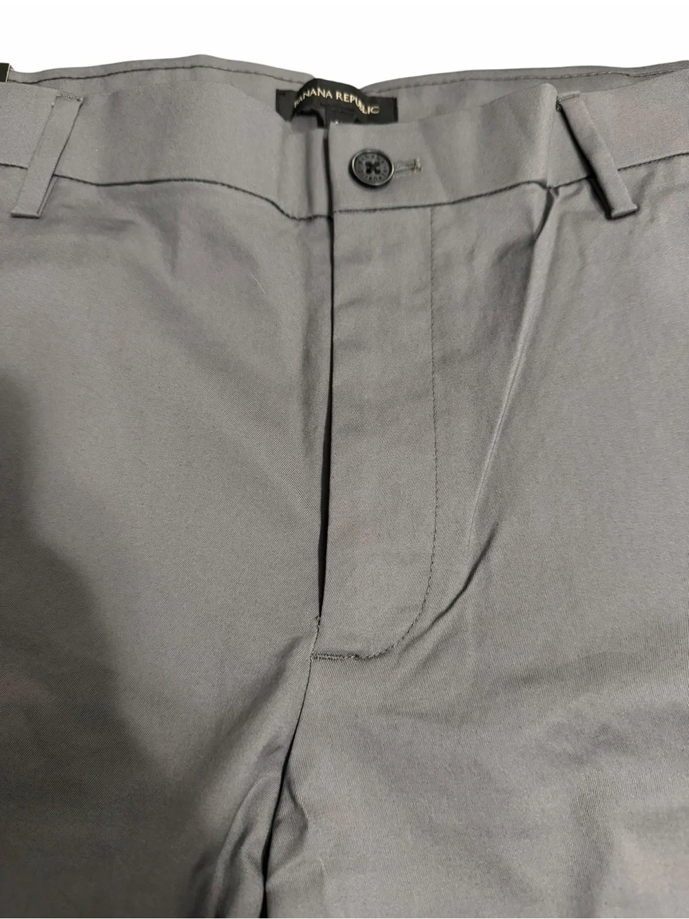 Banana Republic Men's Stretch Chino Shorts/Gray/Size: 36